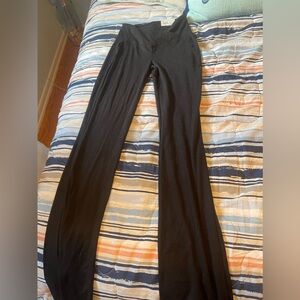 kohl’s SO flare leggings, size XS, new with tags